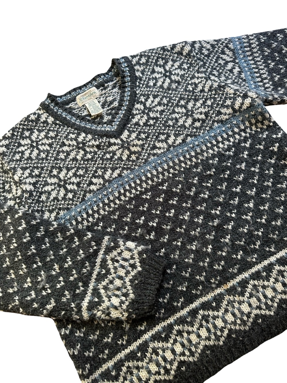 Vintage St. John's Bay V-neck sweater  Nordic Fair Isle Snowflake Gray MP
